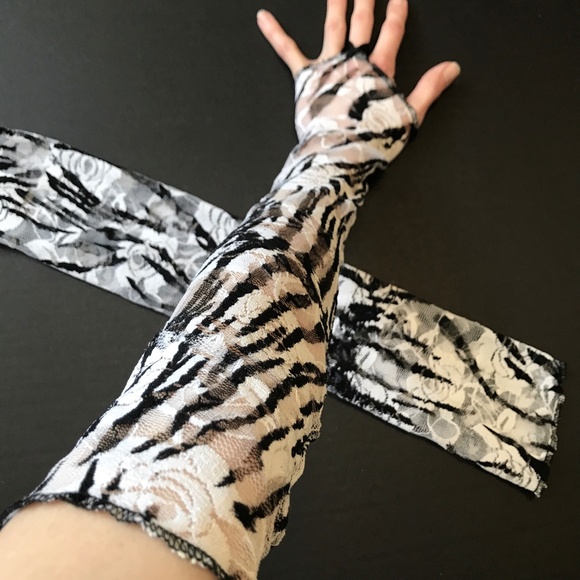 Lace Gloves with Finger Loops Black White Striped Floral Full Length Arm Warmers - Picture 1 of 5
